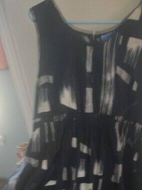 Black and White Brushstroke Sleeveless Dress